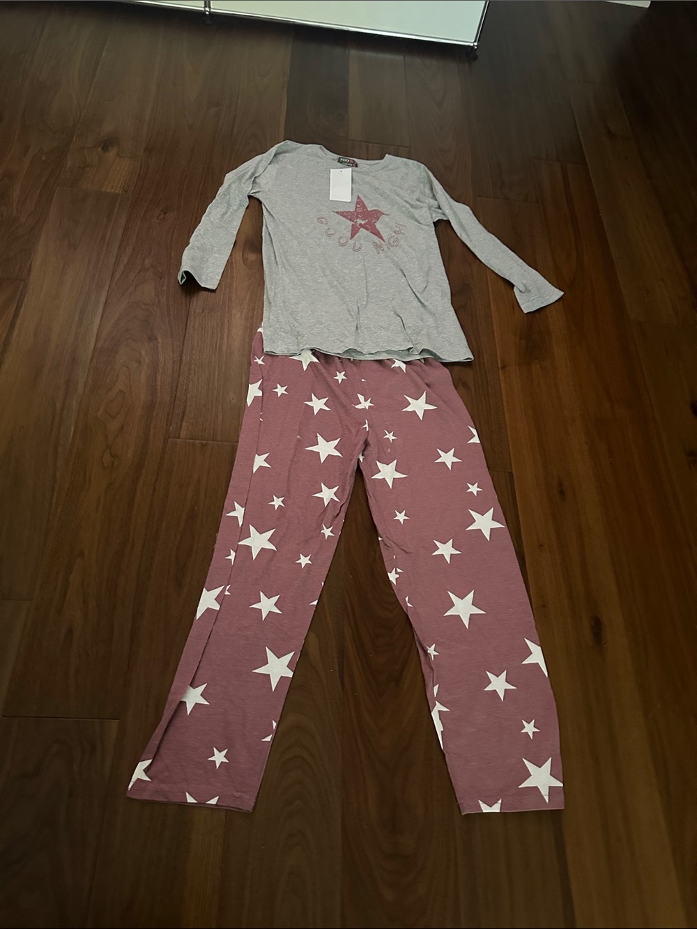 Womans Star Print Pink Pajama Set - Long Sleeve Top & Pants. 100% Cotton.